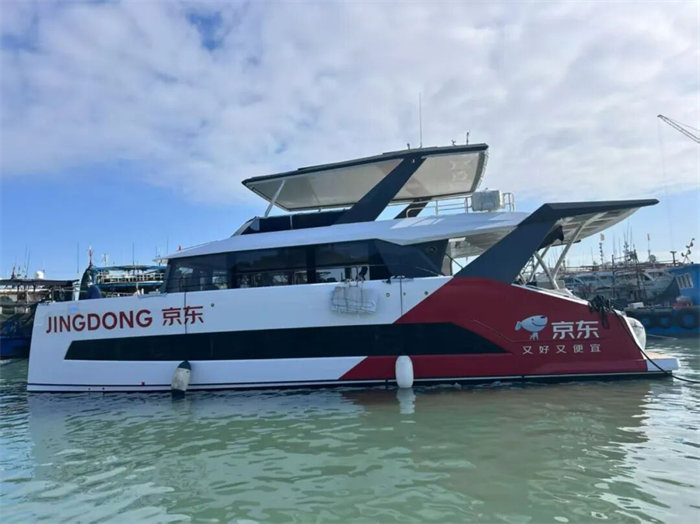 劉強東的“船長夢”:50億砸向游艇,能否攪動中國玻璃鋼船的“死水”?